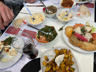 Restaurant Beiti à Puteaux