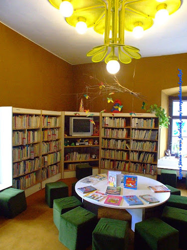 Hozzászólások és értékelések az Devecseri Városi Könyvtár és Művelődési Ház-ról