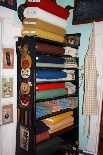 Quilt Shop «The Little Red Hen», reviews and photos, 612 Hope Ave, Muscatine, IA 52761, USA