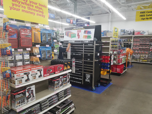 Hardware Store «Harbor Freight Tools», reviews and photos, 1349 N Blackstone Ave, Fresno, CA 93703, USA