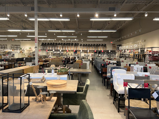 Outlet Store «Pottery Barn Outlet», reviews and photos, 3939 I-35 #920, San Marcos, TX 78666, USA