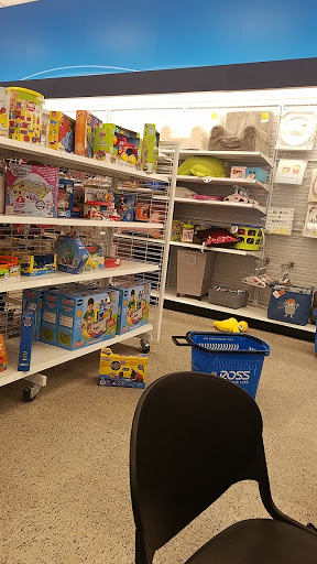 Clothing Store «Ross Dress for Less», reviews and photos, 818 Arnold Commons Dr, Arnold, MO 63010, USA