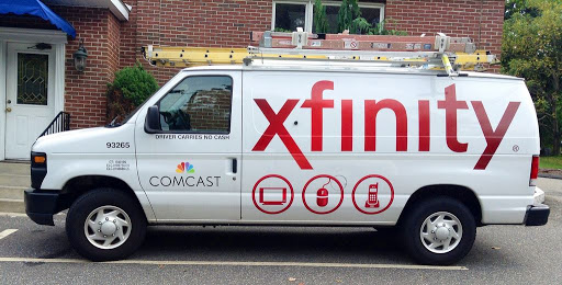 Internet Service Provider «Xfinity By Comcast Orland Park», reviews and photos, 288 Orland Square Dr, Orland Park, IL 60462, USA