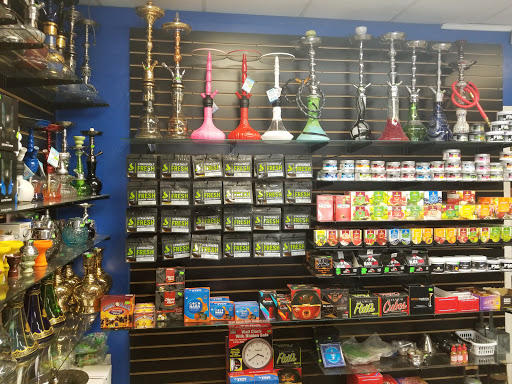 Tobacco Shop «Canoga Smoke Shop», reviews and photos, 21211 1/2 Sherman Way, Canoga Park, CA 91303, USA