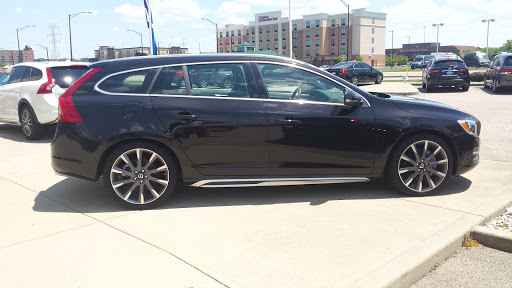 Car Dealer «Volvo Cars of Cincinnati North», reviews and photos, 5890 Muhlhauser Rd, West Chester Township, OH 45069, USA