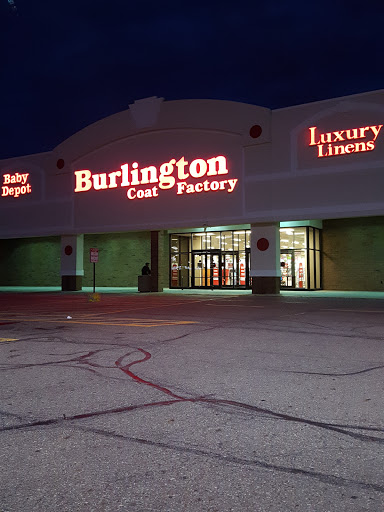 Clothing Store «Burlington Coat Factory», reviews and photos, 510 Howe Ave, Cuyahoga Falls, OH 44221, USA