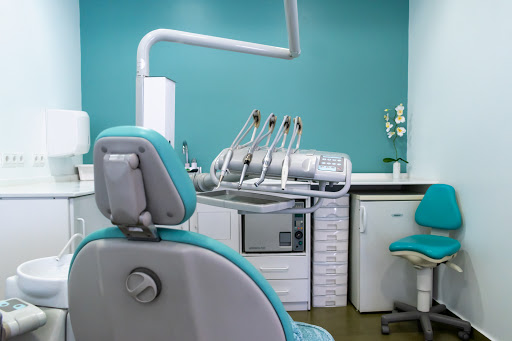 Clinica Dental Arraiano en Granada, Granada