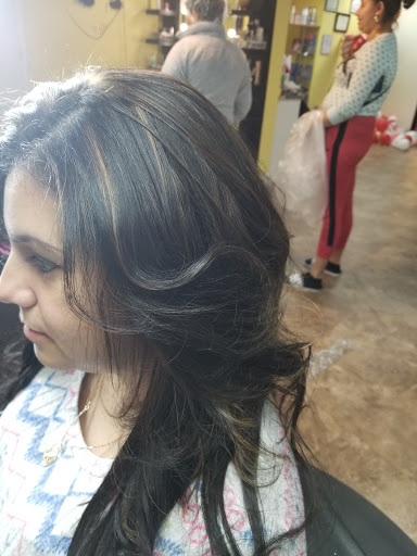 Hair Salon «Glamour Dominican Hair Creations», reviews and photos, 8124 Shore Dr b, Norfolk, VA 23518, USA