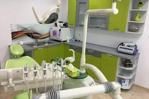 Stomatolog Dentysta Tomasz Dzwonkowski - prywatny gabinet stomatologiczny Tczew image