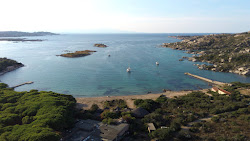Spiaggia di Cala Garibaldi'in fotoğrafı geniş ile birlikte