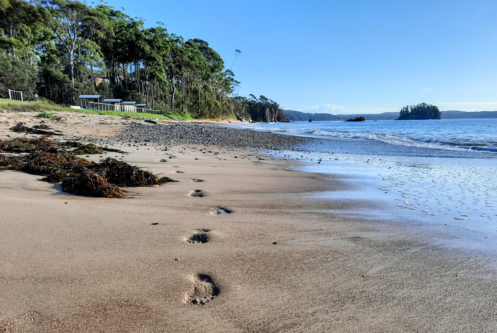 Caseys Beach'in fotoğrafı ve yerleşim