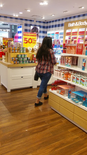 Shopping Mall «Arrowhead Towne Center», reviews and photos, 7700 W Arrowhead Towne Center, Glendale, AZ 85308, USA