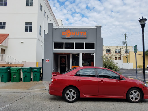 Sugar Shack Donuts & Coffee, 307 Delannoy Ave, Cocoa, FL 32922, USA, 