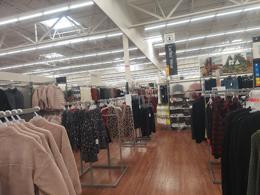 Discount Store «Walmart», reviews and photos, 8745 Branch Ave, Clinton, MD 20735, USA