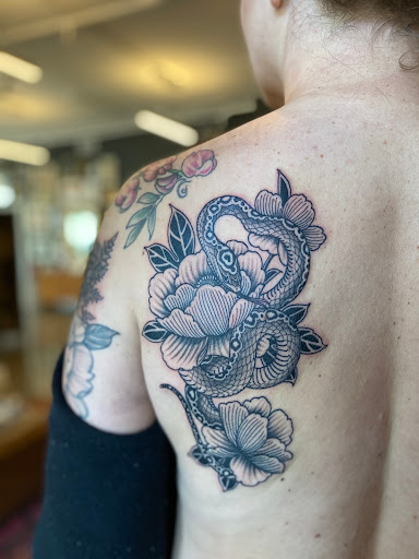 Tattoo Shop «Safe House Tattoo Studio», reviews and photos, 1200 Clinton St #40, Nashville, TN 37203, USA