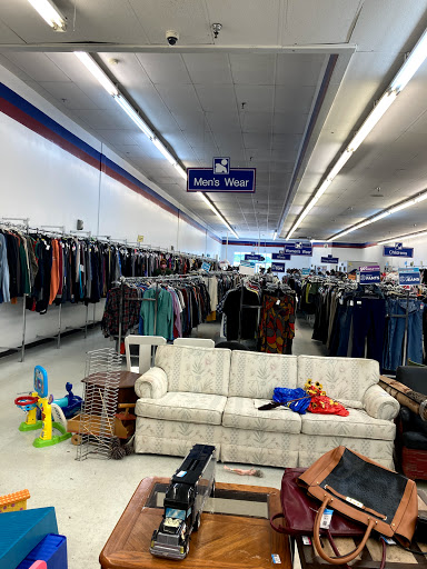 Thrift Store «Goodwill Industries of Greater Cleveland & East Central Ohio», reviews and photos, 12650A Rockside Rd, Cleveland, OH 44125, USA