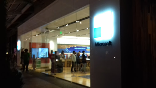 Computer Store «Microsoft Store», reviews and photos, 7007 Friars Rd #860, San Diego, CA 92108, USA