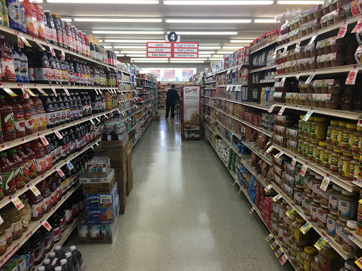 Grocery Store «Gates Big M», reviews and photos, 1520 Spencerport Rd # 1, Rochester, NY 14606, USA