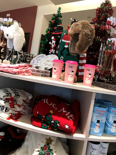 Fashion Accessories Store «Charming Charlie», reviews and photos, 5175 Deerfield Blvd, Mason, OH 45040, USA