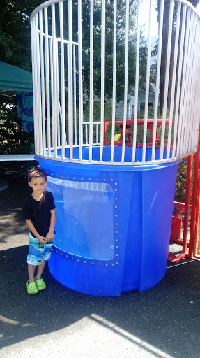 Grocery Store «Cross Road Grocery & Video», reviews and photos, 7802 Silver Lake Rd, Maple Falls, WA 98266, USA