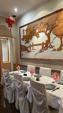 Atmosphère du Restaurant de cuisine fusion asiatique LE NOUVEL IRIS D OR à Senlis - n°10