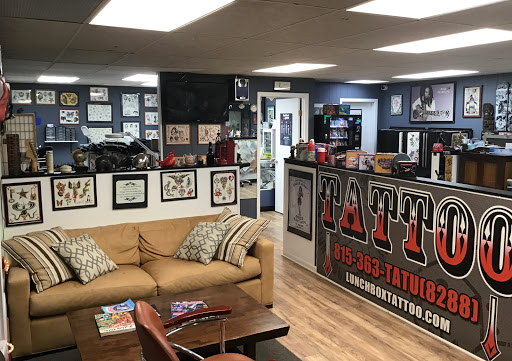 Lunchbox Tattoo & Body Piercing, 3604 N Chapel Hill Rd, Johnsburg, IL 60050, USA, 