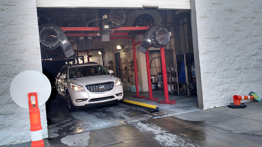 Splash Carwash & 10-Minute Oil Change en Conway