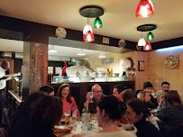 Atmosphère du Restaurant italien O'scià Pizzeria Napoletana à Paris - n°12