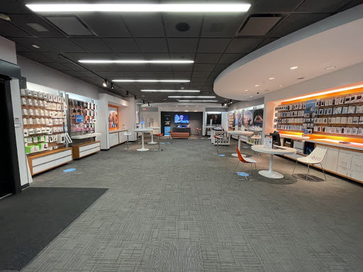 Cell Phone Store «AT&T», reviews and photos, 2132 Ford Pkwy, St Paul, MN 55116, USA