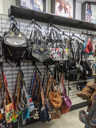 Used Clothing Store «Clothes Mentor», reviews and photos, 11800 S Cleveland Ave, Fort Myers, FL 33907, USA