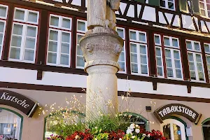 Schwätzweiberbrunnen image