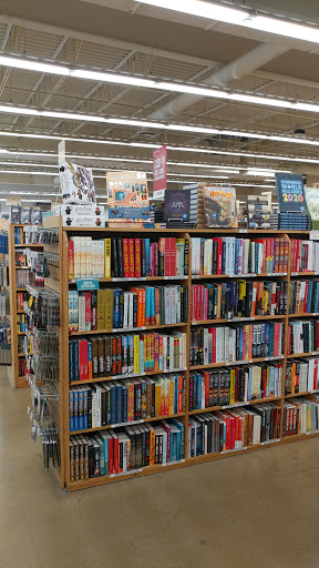 Book Store «Half Price Books», reviews and photos, 366 W Army Trail Rd, Bloomingdale, IL 60108, USA