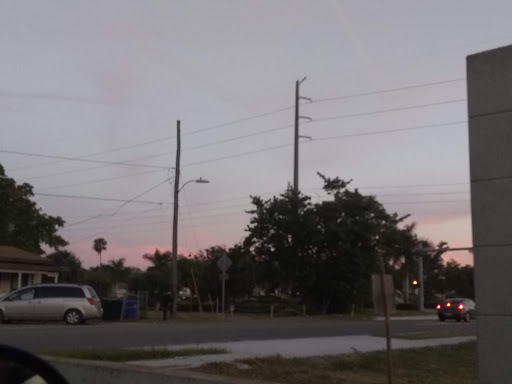 Grocery Store «Palm Ave Grocery», reviews and photos, 1936 Palm Ave, Fort Myers, FL 33916, USA