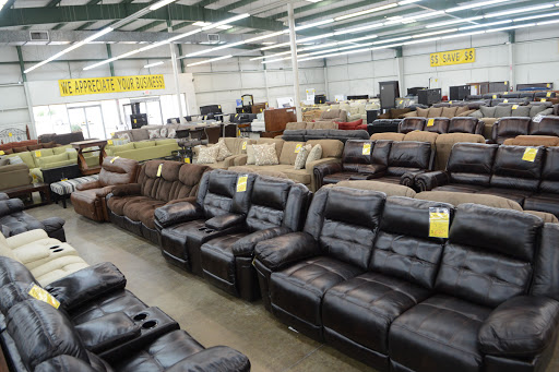 Furniture Store «Home Comfort Furniture Clearance Outlet», reviews and photos, 5814 Glenwood Ave, Raleigh, NC 27612, USA