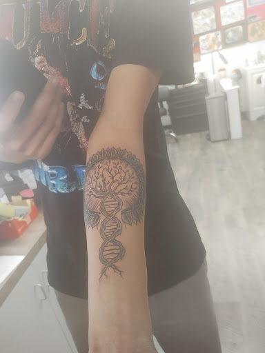 Tattoo Shop «Electro Magnetic Tattoo Studio», reviews and photos, 1005 Canal Dr, Chesapeake, VA 23323, USA