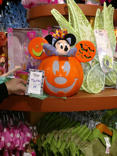 Toy Store «Disney Store», reviews and photos, 55 Parsonage Rd, Edison, NJ 08837, USA