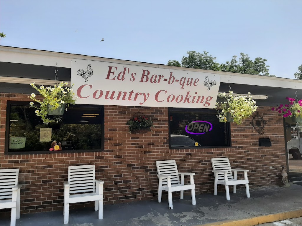 Ed's | Bar. B. Que and Country Cooking 36867