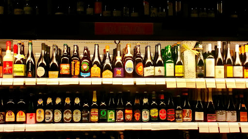 Bar «BUZZ wine beer bottleshop & bar», reviews and photos, 460 S Spring St, Los Angeles, CA 90013, USA