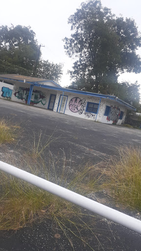 Used Car Dealer «Long Motors», reviews and photos, 1200 E Cesar Chavez St, Austin, TX 78702, USA