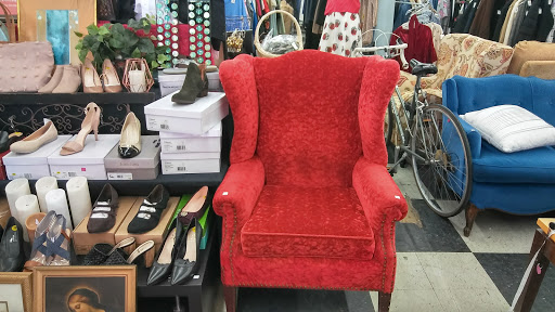 Thrift Store «Boomerangs Jamaica Plain», reviews and photos, 716 Centre St, Jamaica Plain, MA 02130, USA