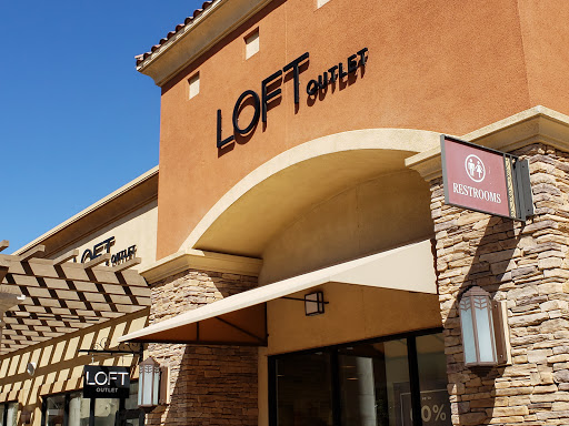 Shopping Mall «Desert Hills Premium Outlets», reviews and photos, 48400 Seminole Dr, Cabazon, CA 92230, USA