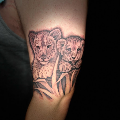 Explore minimalist finger tattoo ideas, creative tattoo ideas in Jessup, available at Savage Ink Tattoo Studio