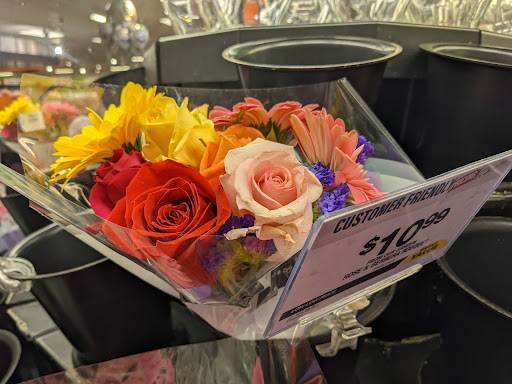 Supermarket «Big Y», reviews and photos, 1 E Silver St, Westfield, MA 01085, USA