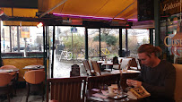 Atmosphère du Restaurant français Le Petit Châtelet à Paris - n°7