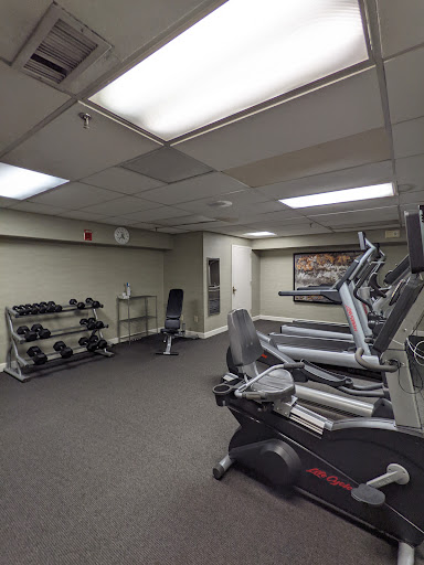 Hotel «Ethan Allen Hotel», reviews and photos, 21 Lake Ave Ext, Danbury, CT 06811, USA