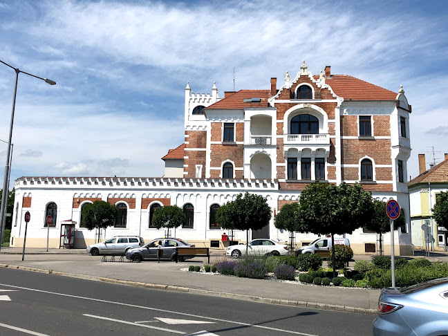 Opinii despre Amrta Natúr Hajszalon în Mosonmagyaróvár - Fodrász