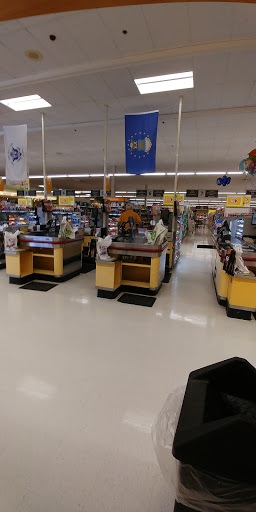 Grocery Store «Stop & Shop», reviews and photos, 498 Bushy Hill Rd, Simsbury, CT 06070, USA