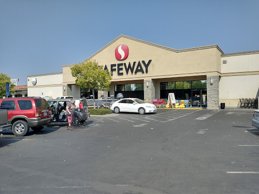 Grocery Store «Safeway», reviews and photos, 600 Edith Ave, Corning, CA 96021, USA