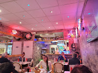 Atmosphère du Restaurant Chez Tony - Resto Grill à Hyères - n°1