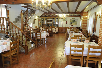 Restaurante Mesón González - C. Sepulveda, 17, 40237 Sacramenia, Segovia, Spain